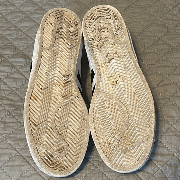 Adidas Superstar Shoes - US Women 7 - Picture 8 of 10